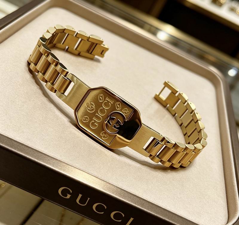 Gucci Bracelet 06yxs44